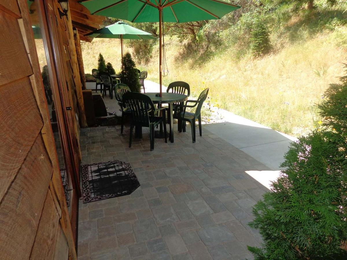 Evergreen Haus Oakhurst